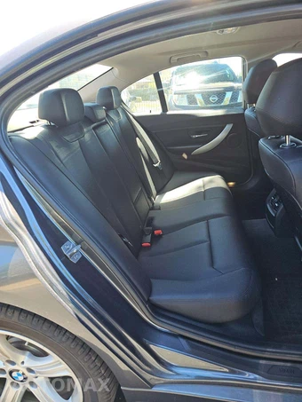 2015 BMW 3 Series Sedan 320i xDrive – miniatura 13