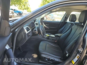 2015 BMW 3 Series Sedan 320i xDrive – miniatura 3