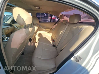 2015 BMW 3 Series Sedan 320i xDrive - miniatura 13