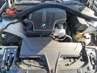 2015 BMW 3 Series Sedan 320i xDrive - miniatura 15
