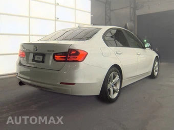 2015 BMW 3 Series Sedan 320i xDrive - miniatura 4