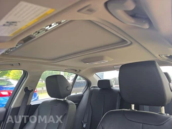 2015 BMW 3 Series Sedan 320i xDrive - miniatura 8