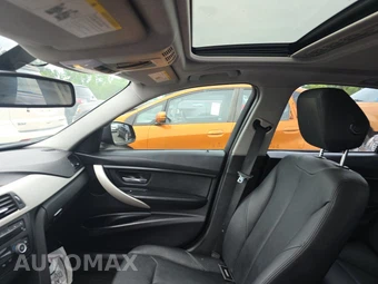 2015 BMW 3 Series Sedan 320i xDrive - miniatura 18