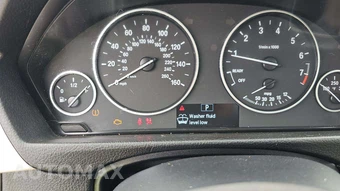 2015 BMW 3 Series Sedan 320i xDrive - miniatura 24