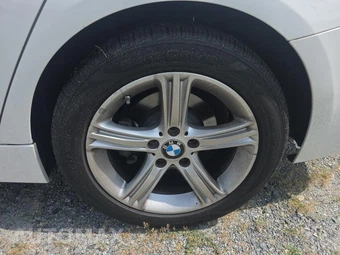 2015 BMW 3 Series Sedan 320i xDrive - miniatura 11