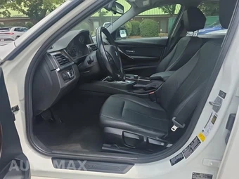 2015 BMW 3 Series Sedan 320i xDrive - miniatura 13