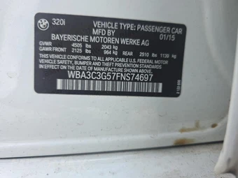 2015 BMW 3 Series Sedan 320i xDrive - miniatura 18