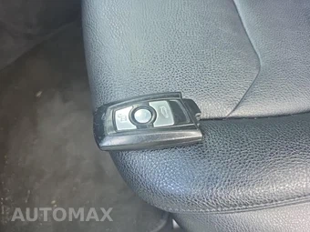 2015 BMW 3 Series Sedan 320i xDrive - miniatura 27