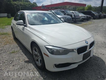 2015 BMW 3 Series Sedan 320i xDrive - miniatura 3