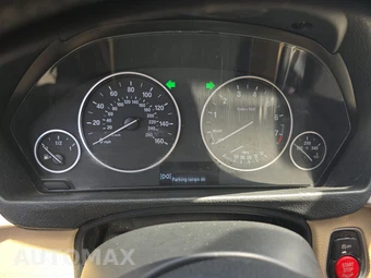2015 BMW 3 Series Sedan 320i xDrive – miniatura 12