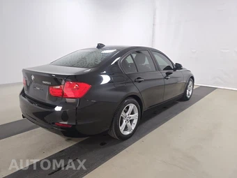 2015 BMW 3 Series Sedan 320i xDrive - miniatura 4