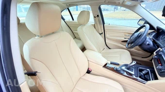 2015 BMW 3 Series Sedan 320i xDrive - miniatura 17