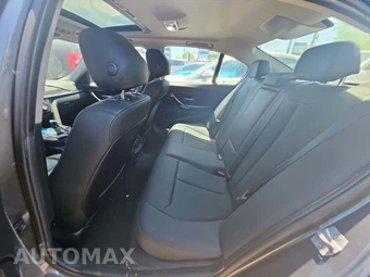 2015 BMW 3 Series Sedan 320i xDrive - miniatura 13