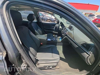 2015 BMW 3 Series Sedan 320i xDrive - miniatura 18