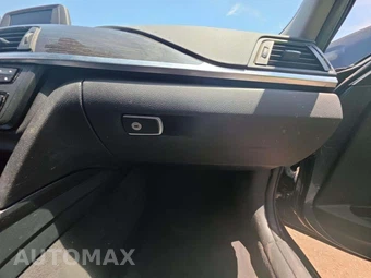 2015 BMW 3 Series Sedan 320i xDrive - miniatura 19