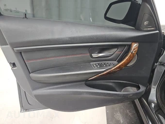 2015 BMW 3 Series Sedan 328i SPORT LINE - miniatura 9