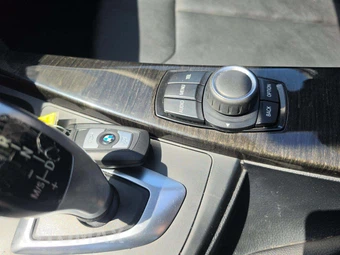 2015 BMW 3 Series Sedan 328i - miniatura 8