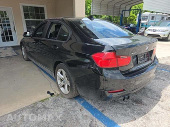 2015 BMW 3 Series Sedan 328i xDrive - miniatura 2