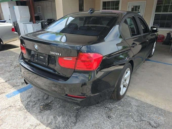 2015 BMW 3 Series Sedan 328i xDrive - miniatura 3