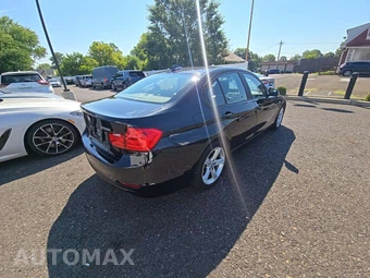 2015 BMW 3 Series Sedan 328i xDrive - miniatura 3