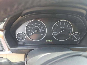 2015 BMW 3 Series Sedan 328i xDrive - miniatura 9
