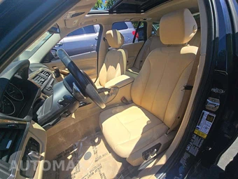 2015 BMW 3 Series Sports Wagon 328i xDrive - miniatura 6