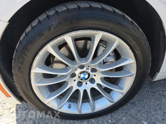 2015 BMW 5 Series Gran Turismo 535i xDrive Hatchback M SPORT LINE - miniatura 8