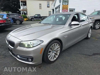 2015 BMW 5 Series Sedan 528i LUXURY LINE