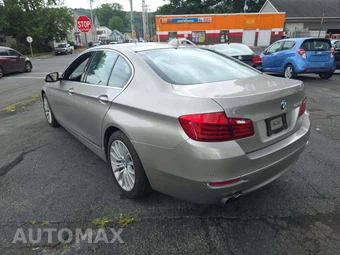 2015 BMW 5 Series Sedan 528i LUXURY LINE - miniatura 2