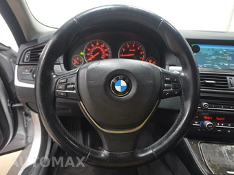2015 BMW 5 Series Sedan 528i - miniatura 10