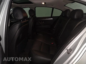 2015 BMW 5 Series Sedan 528i - miniatura 13