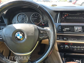 2015 BMW 5 Series Sedan 528i - miniatura 11
