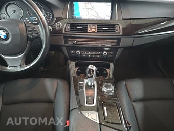 2015 BMW 5 Series Sedan 528i - miniatura 11