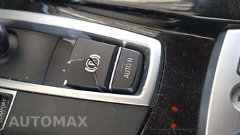 2015 BMW 5 Series Sedan 528i - miniatura 30