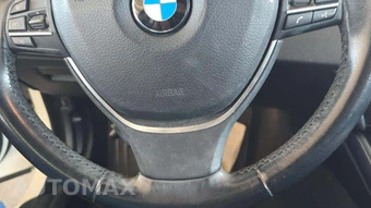 2015 BMW 5 Series Sedan 528i - miniatura 44