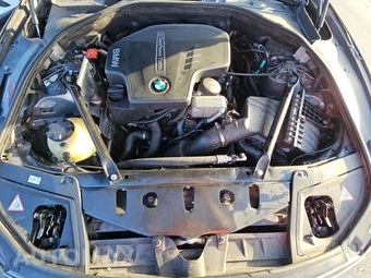 2015 BMW 5 Series Sedan 528i – miniatura 15
