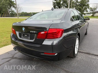 2015 BMW 5 Series Sedan 528i - miniatura 3