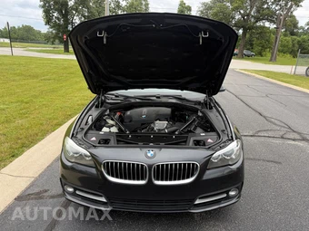 2015 BMW 5 Series Sedan 528i - miniatura 9