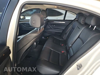 2015 BMW 5 Series Sedan 528i - miniatura 13