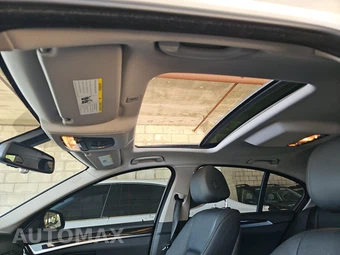 2015 BMW 5 Series Sedan 528i - miniatura 20