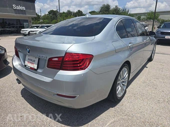 2015 BMW 5 Series Sedan 528i xDrive LUXURY LINE - miniatura 3