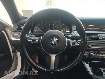 2015 BMW 5 Series Sedan 528i xDrive M SPORT LINE - miniatura 10