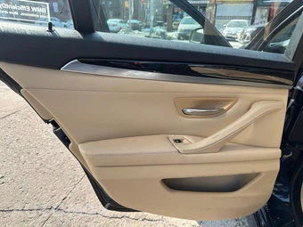 2015 BMW 5 Series Sedan 528i xDrive - miniatura 15