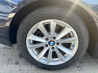 2015 BMW 5 Series Sedan 528i xDrive - miniatura 31