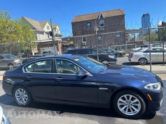 2015 BMW 5 Series Sedan 528i xDrive - miniatura 4