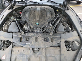 2015 BMW 6 Series Gran Coupe 650i Sedan M SPORT LINE - miniatura 15