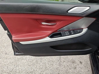 2015 BMW 6 Series Gran Coupe 650i Sedan M SPORT LINE - miniatura 39