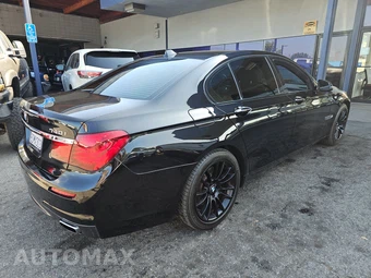 2015 BMW 7 Series Sedan 740i M SPORT LINE - miniatura 4