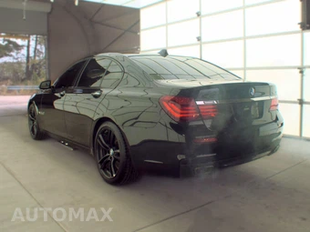2015 BMW 7 Series Sedan 750i M SPORT LINE - miniatura 6
