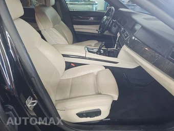 2015 BMW 7 Series Sedan 750i M SPORT LINE - miniatura 8